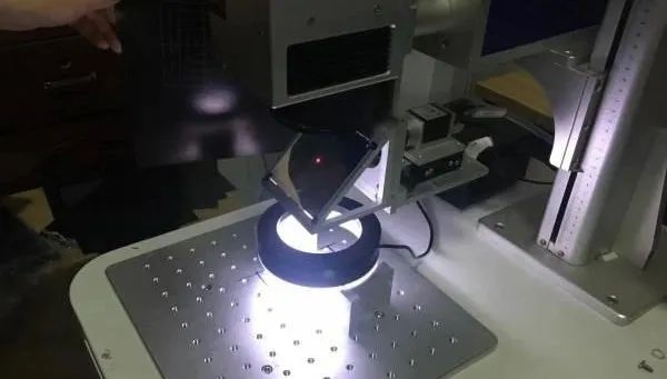 CCD视觉定位激光打标技术，让设备更加智能